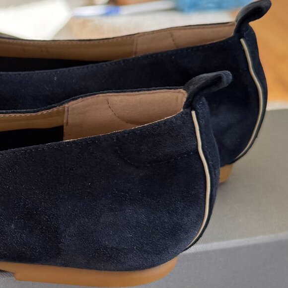 NIB Everlane The Day Glove Flat Heel Woman's sz 11 Suede Navy Blue Narrow Fit - Picture 6 of 12